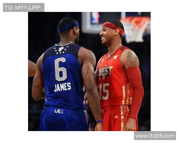 明星同框海外篮球与足球巨星亲密合影展现运动魅力与友谊的精彩瞬间