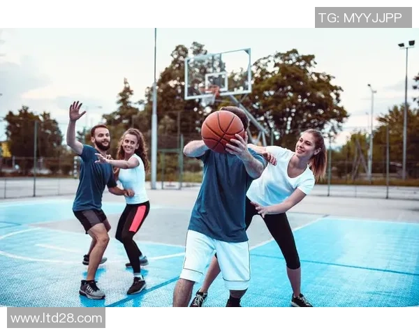 赛后分析:杭州篮球队与武汉篮球队的比赛节奏与战术对比探讨 赛后分析:杭州篮球队与武汉篮球队的比赛节奏与战术对比探讨